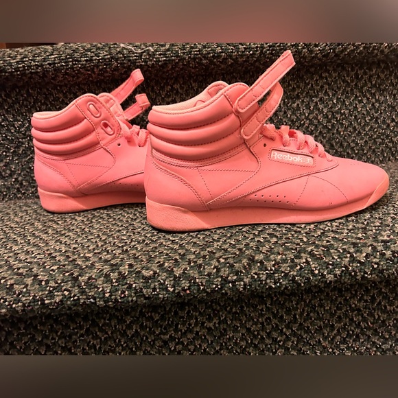 Reebok Women Freestyle Classics - Picture 3 of 4